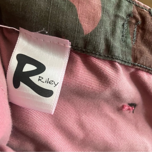 Riley Vintage hot pink camo Women Shorts size small - Picture 6 of 9